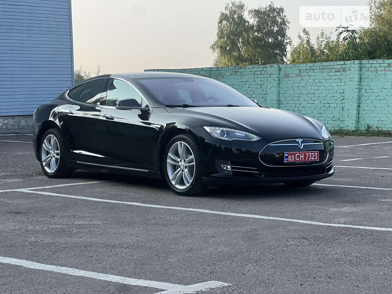 Ліфтбек Tesla Model S 2013 в Дубні фото 8 Ліфтбек Tesla Model S 2013 в Дубні
