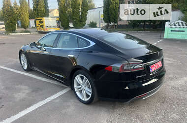 Ліфтбек Tesla Model S 2013 в 
