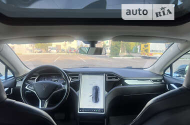Ліфтбек Tesla Model S 2013 в 