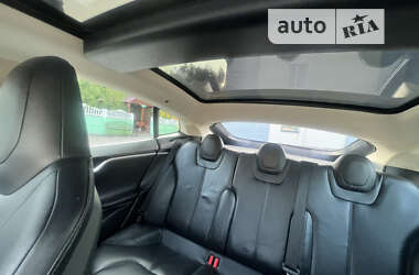 Ліфтбек Tesla Model S 2013 в 