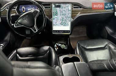 Лифтбек Tesla Model S 2016 в 