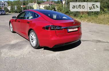 Ліфтбек Tesla Model S 2017 в Львові