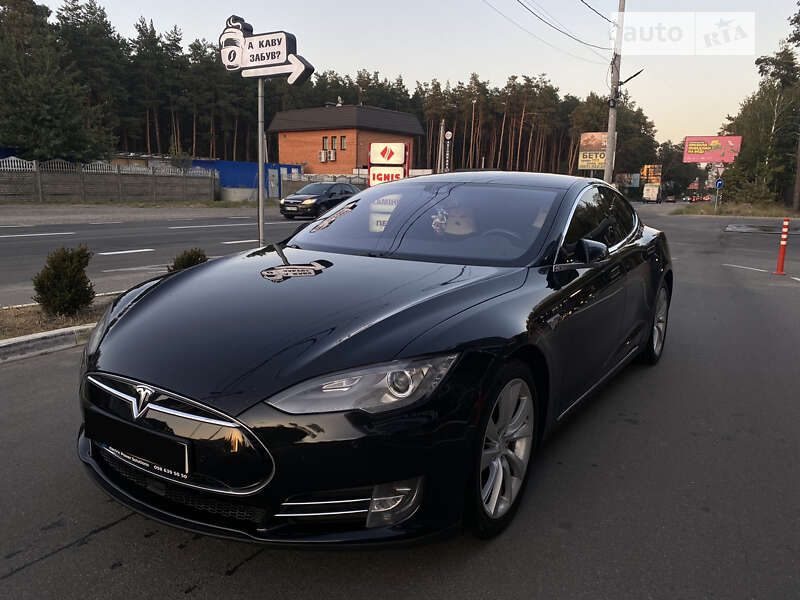 Tesla Model S 2015 Tesla Model S 2015