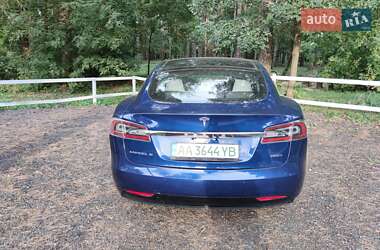 Ліфтбек Tesla Model S 2015 в Києві