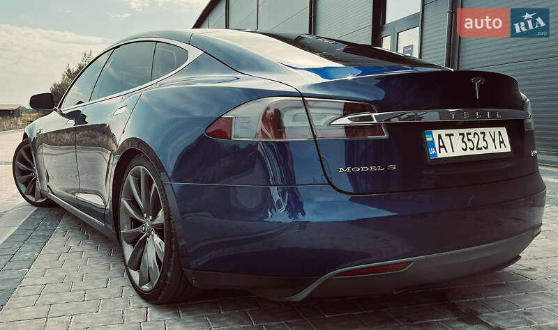 Лифтбек Tesla Model S 2015 в Ивано-Франковске фото 5 Лифтбек Tesla Model S 2015 в Ивано-Франковске