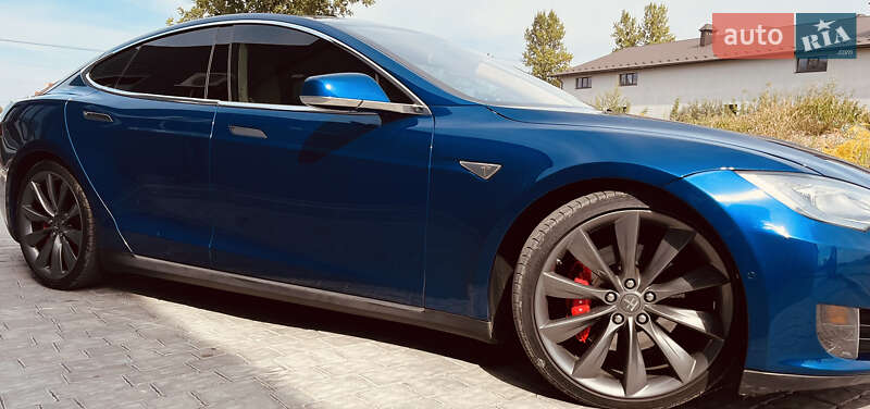 Лифтбек Tesla Model S 2015 в Ивано-Франковске фото 8 Лифтбек Tesla Model S 2015 в Ивано-Франковске