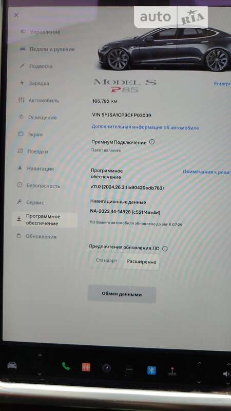 Ліфтбек Tesla Model S 2012 в Чернівцях