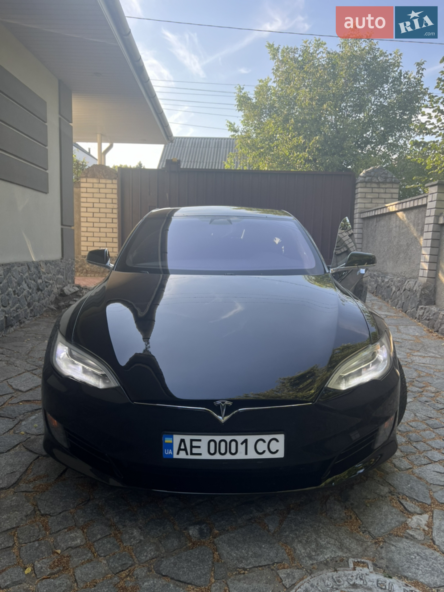 2017 Tesla Model S - фото 1