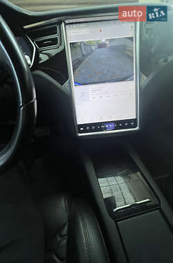 Лифтбек Tesla Model S 2017 в Днепре