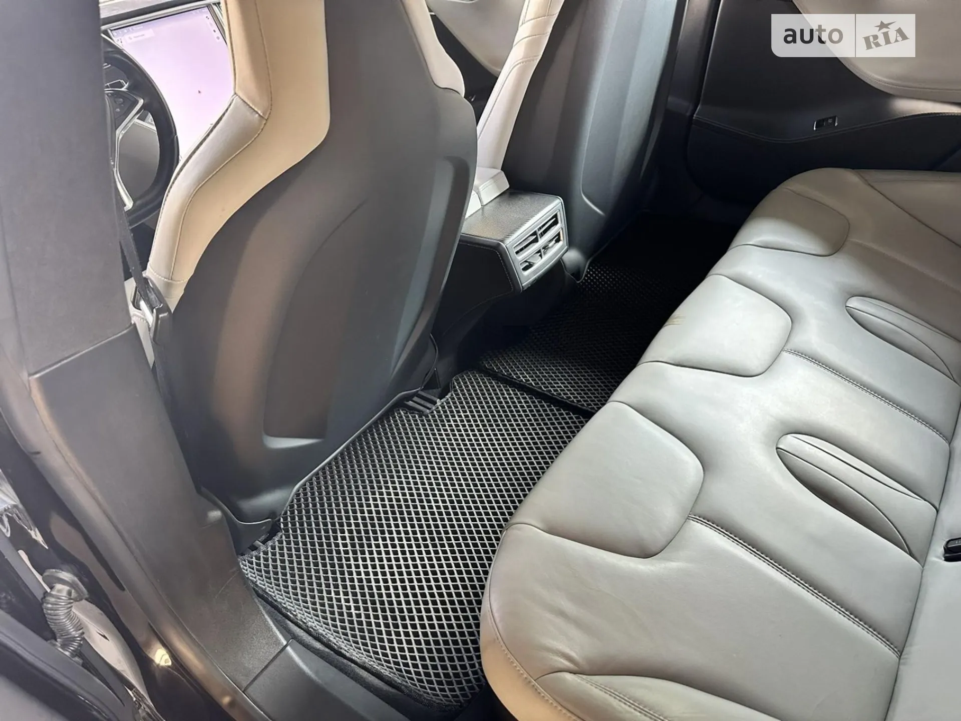 2016 Tesla Model S - мініатюра 5