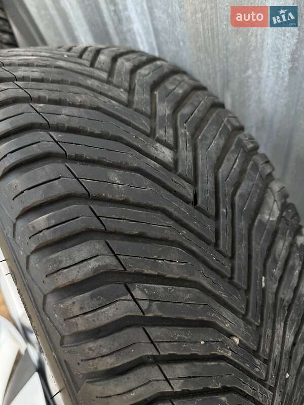 Лифтбек Tesla Model S 2020 в Киеве