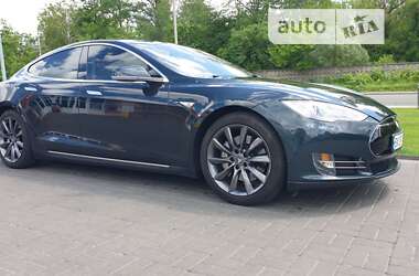Лифтбек Tesla Model S 2013 в Киеве