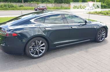 Лифтбек Tesla Model S 2013 в 
