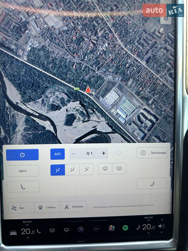 Ліфтбек Tesla Model S 2013 в Стрию