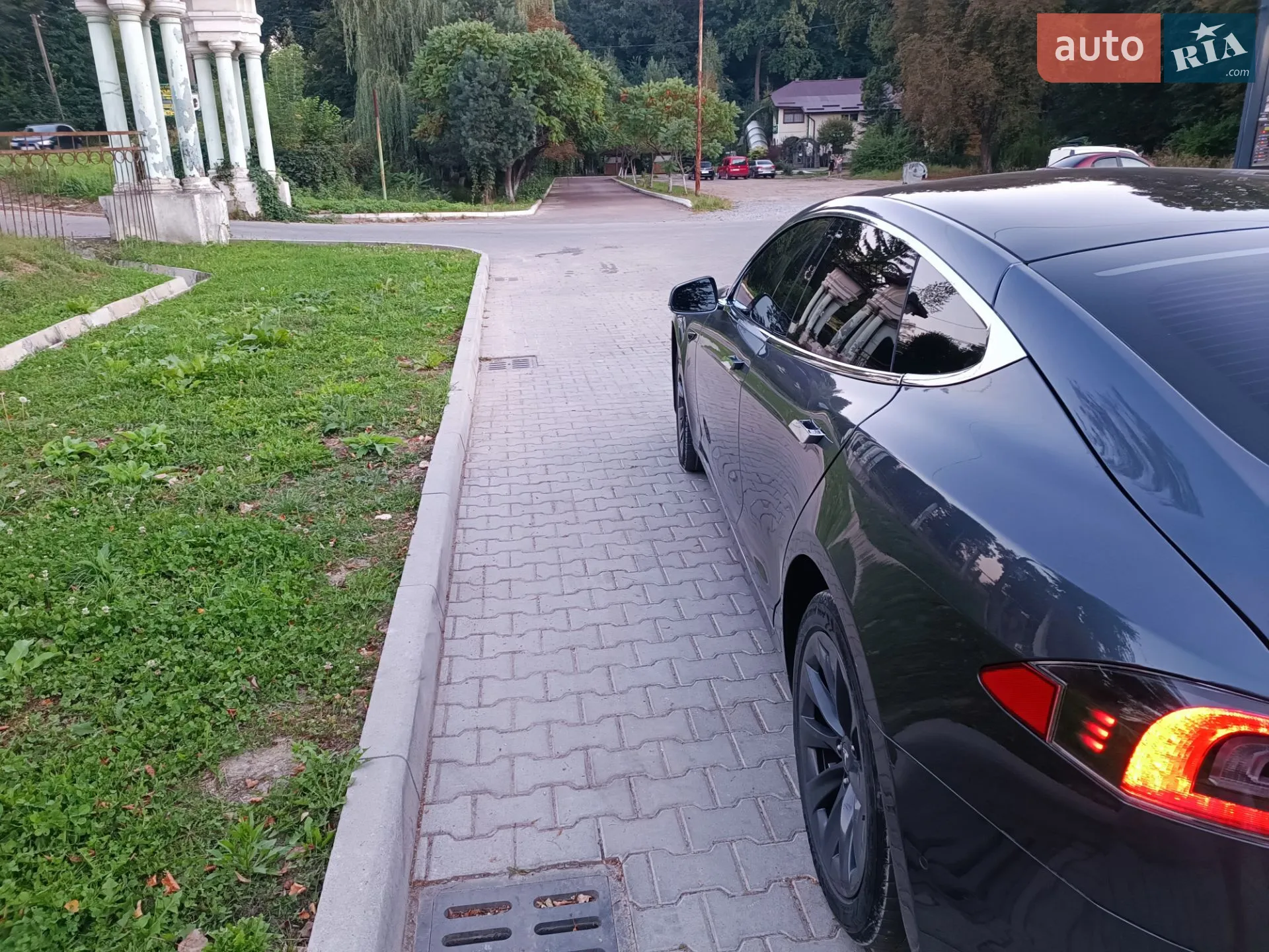 2019 Tesla Model S - мініатюра 6