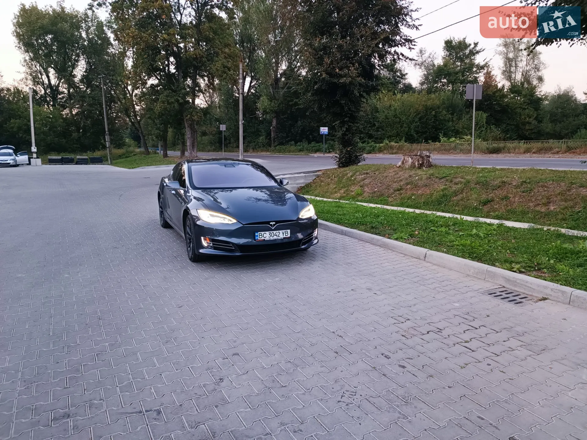 2019 Tesla Model S - мініатюра 21