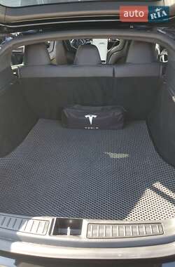 Лифтбек Tesla Model S 2015 в Тернополе