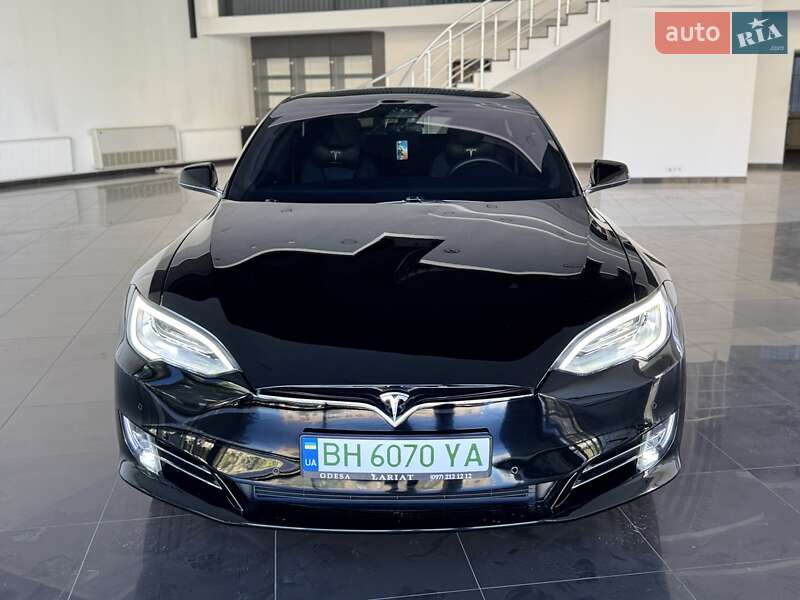 Лифтбек Tesla Model S 2020 в Одессе