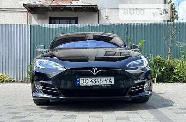 Лифтбек Tesla Model S 2018 в Львове