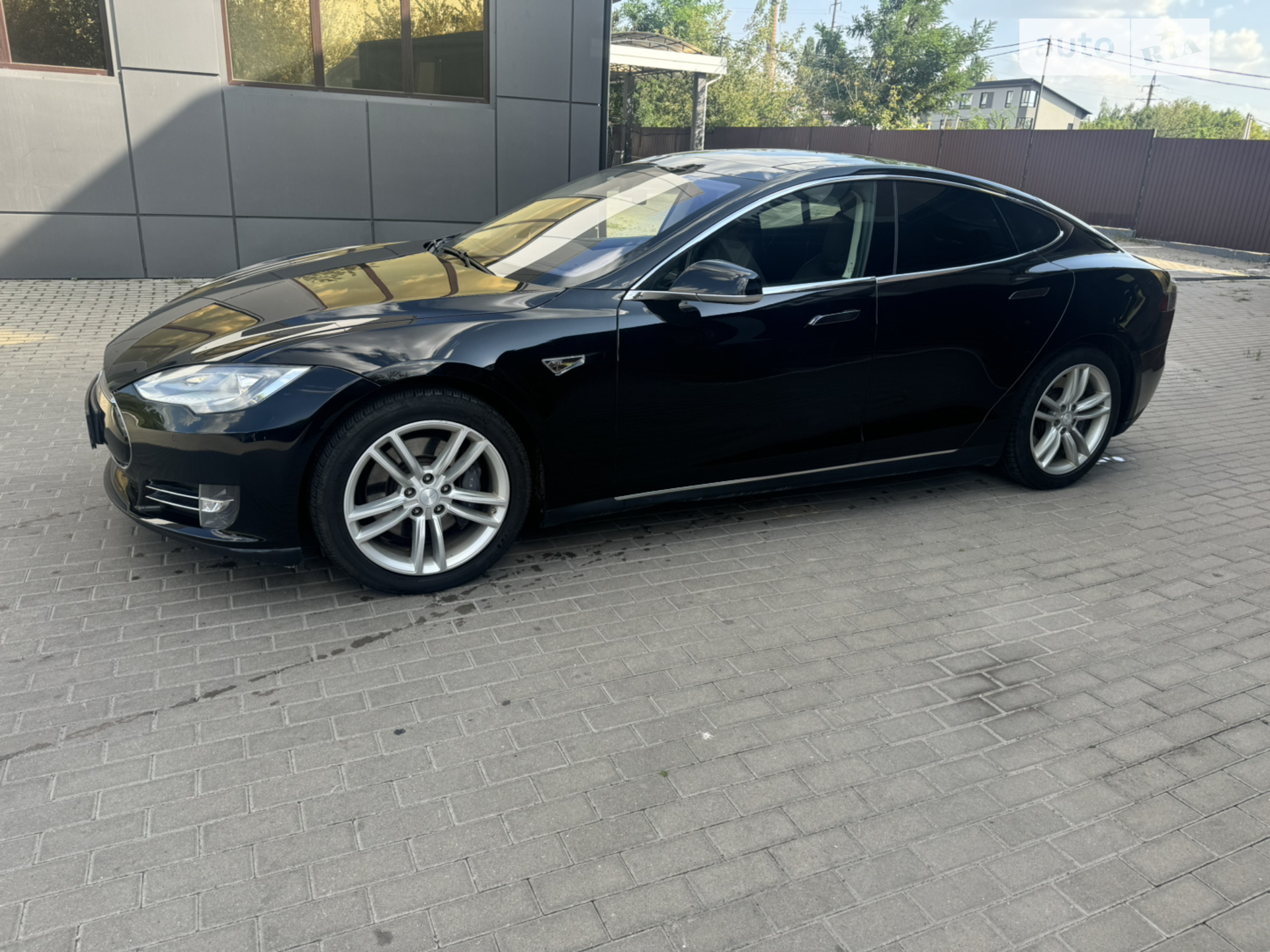 2014 Tesla Model S - мініатюра 8