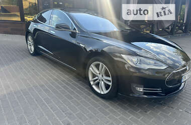 Ліфтбек Tesla Model S 2014 в Рівному фото 2 Ліфтбек Tesla Model S 2014 в Рівному