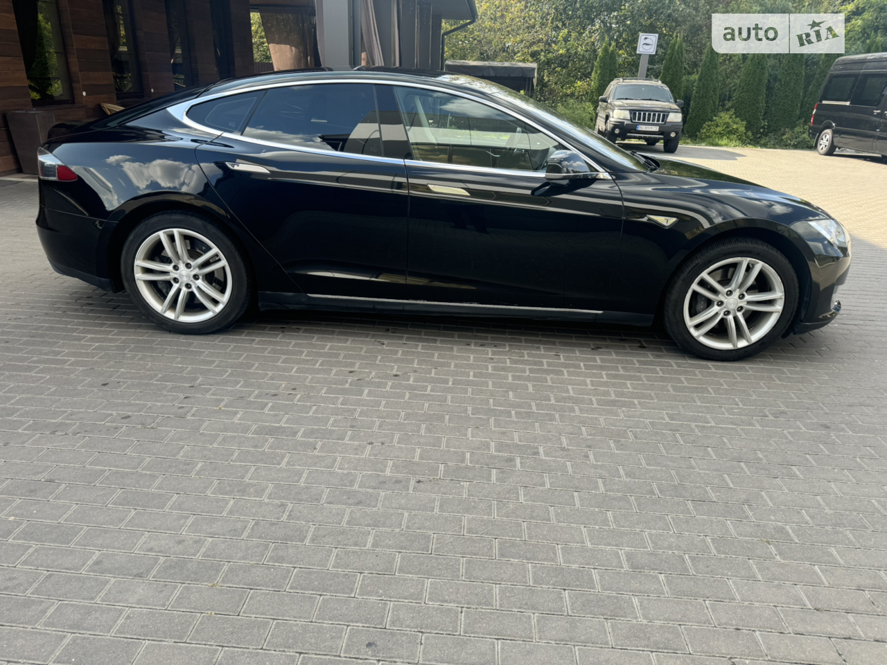 2015 Tesla Model S - мініатюра 12