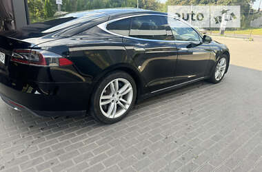 Лифтбек Tesla Model S 2014 в Ровно