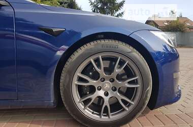 Лифтбек Tesla Model S 2022 в 