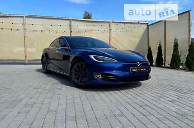 Лифтбек Tesla Model S 2019 в Виннице