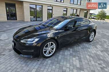 Лифтбек Tesla Model S 2021 в Киеве