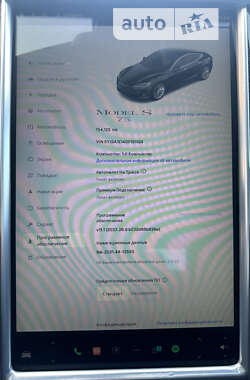 Лифтбек Tesla Model S 2016 в 