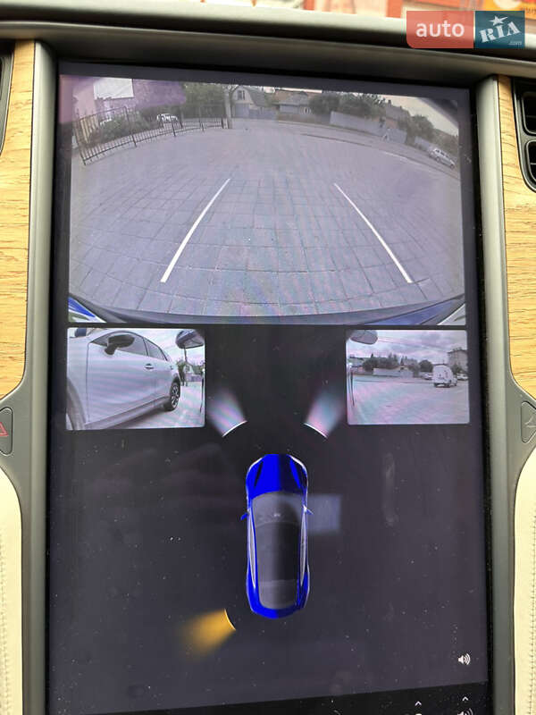 Лифтбек Tesla Model S 2018 в Виннице