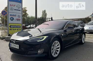 Лифтбек Tesla Model S 2018 в Николаеве