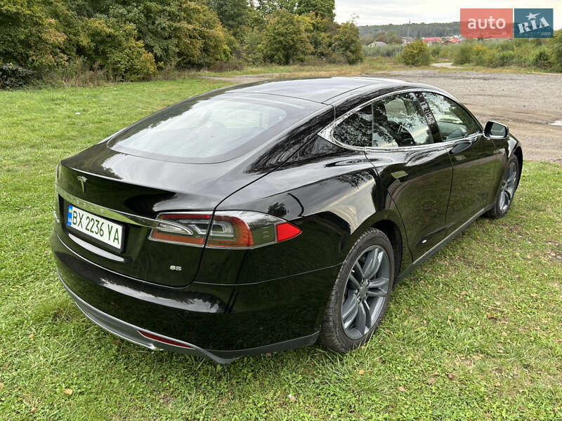 Лифтбек Tesla Model S 2013 в Красилове фото 10 Лифтбек Tesla Model S 2013 в Красилове