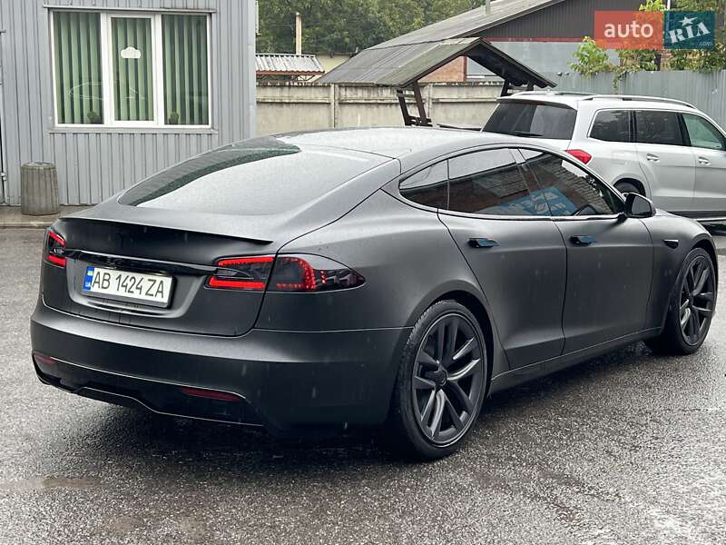 Ліфтбек Tesla Model S 2021 в Вінниці