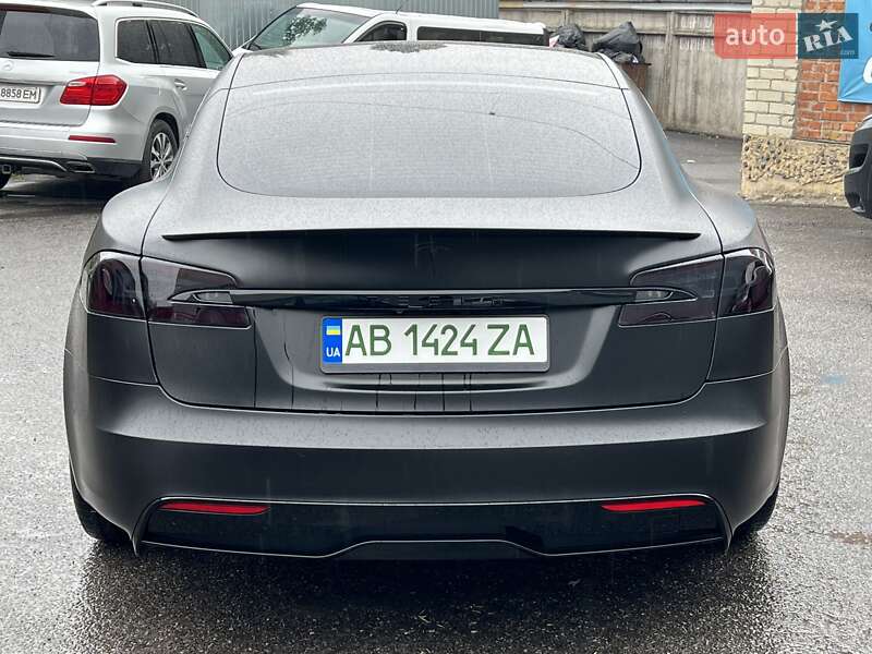 Ліфтбек Tesla Model S 2021 в Вінниці