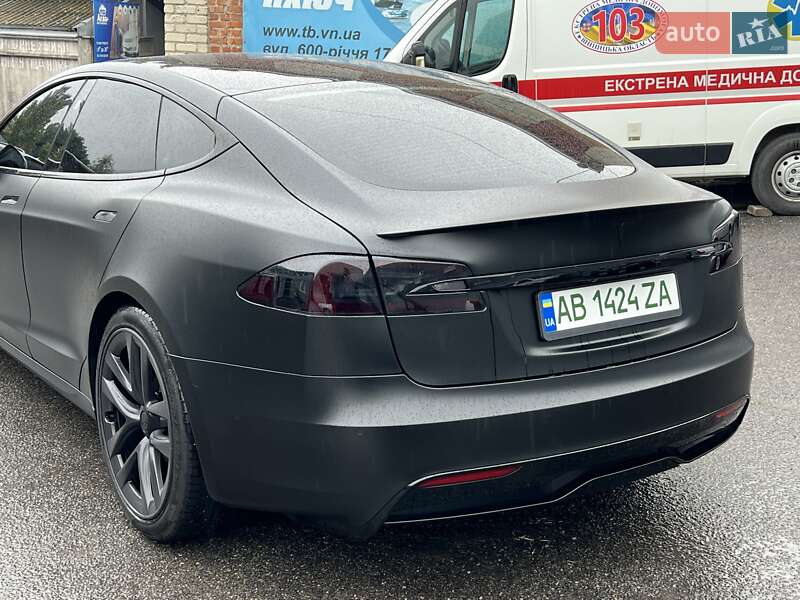Ліфтбек Tesla Model S 2021 в Вінниці