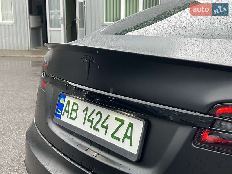 Ліфтбек Tesla Model S 2021 в Вінниці