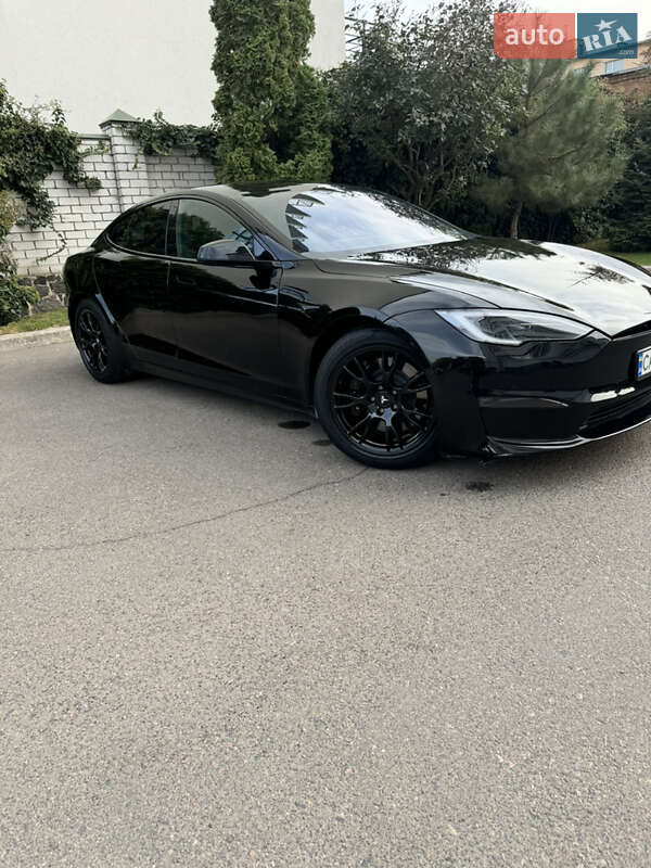 Ліфтбек Tesla Model S 2022 в Черкасах