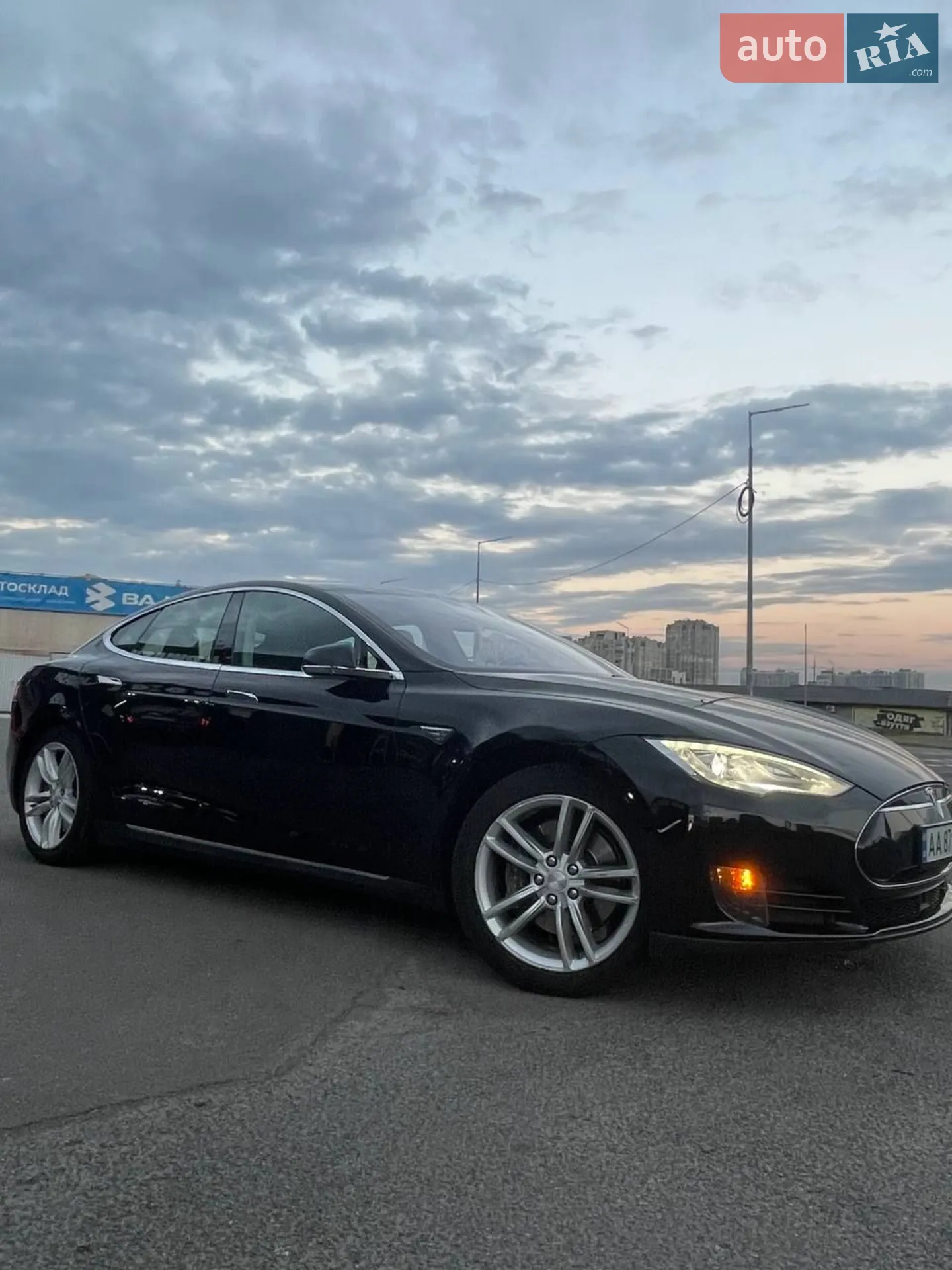 2015 Tesla Model S - мініатюра 9
