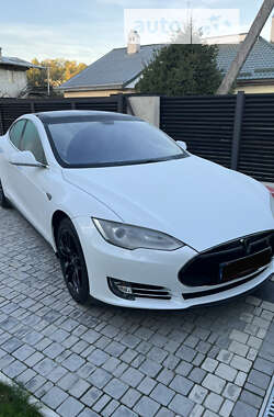 Ліфтбек Tesla Model S 2014 в Львові