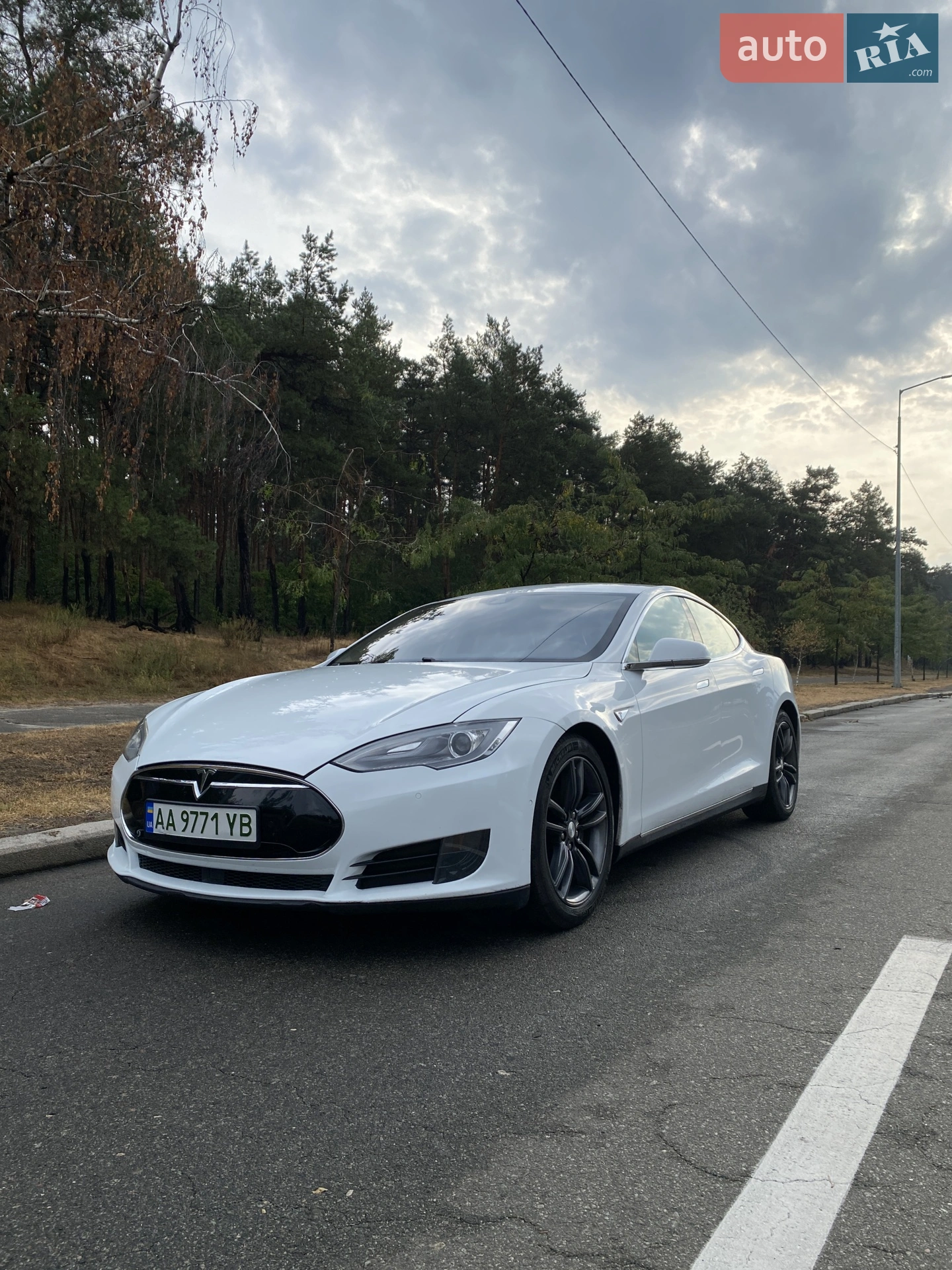 2015 Tesla Model S - мініатюра 3