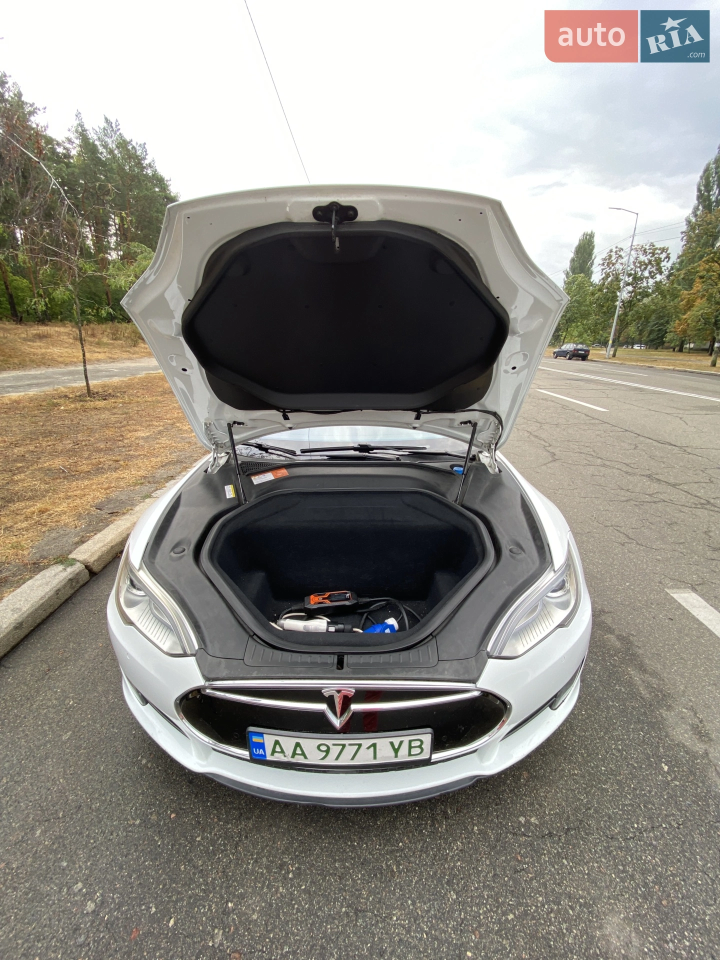 2015 Tesla Model S - мініатюра 20
