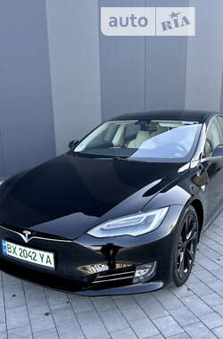 Ліфтбек Tesla Model S 2019 в Дніпрі