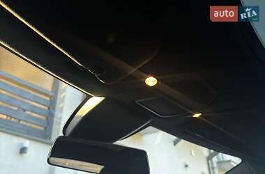 Лифтбек Tesla Model S 2015 в 