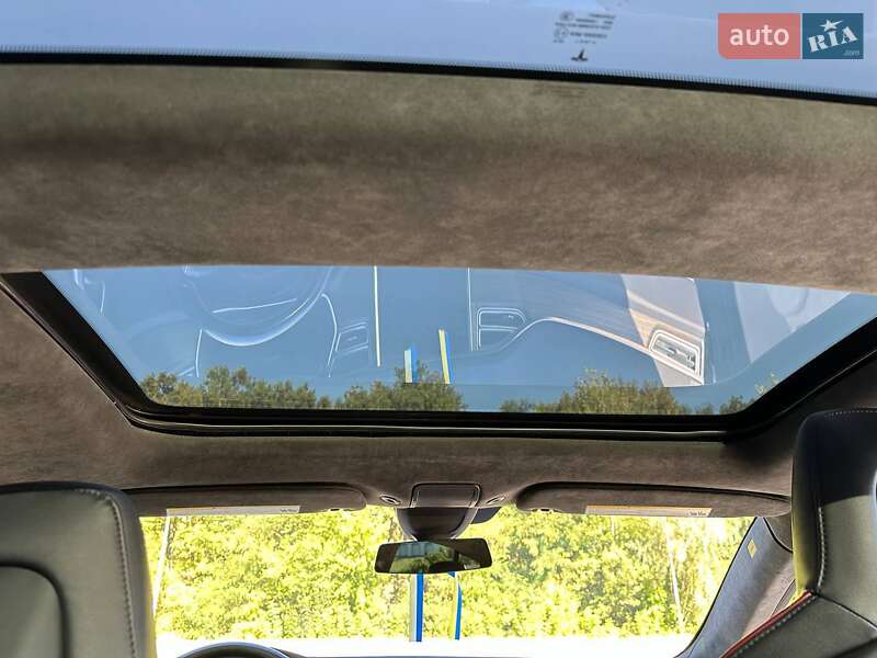 Ліфтбек Tesla Model S 2014 в Дніпрі