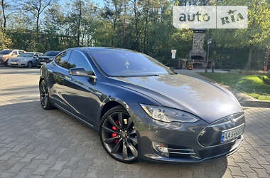 Лифтбек Tesla Model S 2014 в Киеве