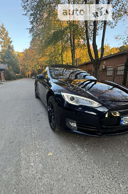 Ліфтбек Tesla Model S 2014 в Львові