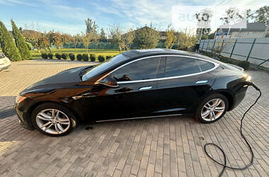 Ліфтбек Tesla Model S 2013 в Києві