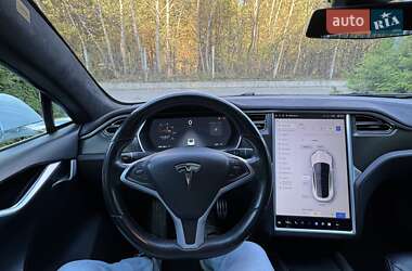 Лифтбек Tesla Model S 2016 в 